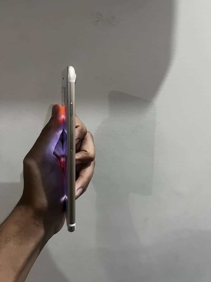 Apple iPhone 7 Plus 4