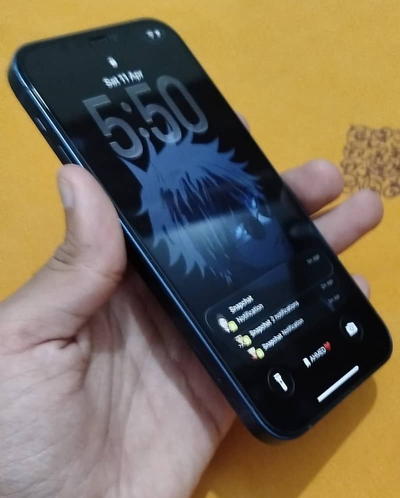 Apple iPhone 12 2