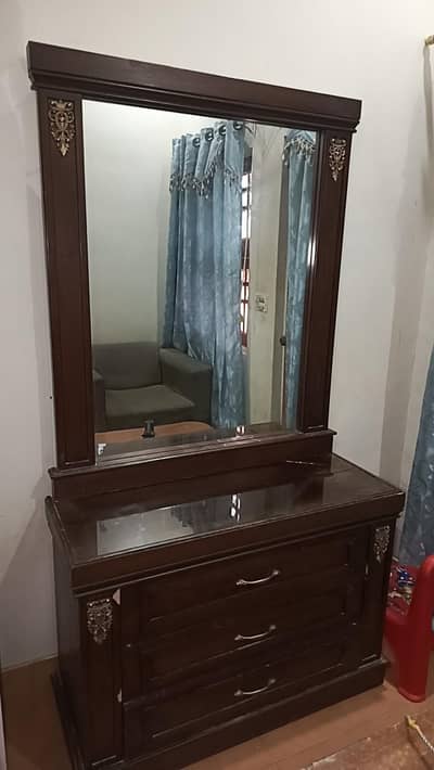 Dressing Table made of Solid Wood