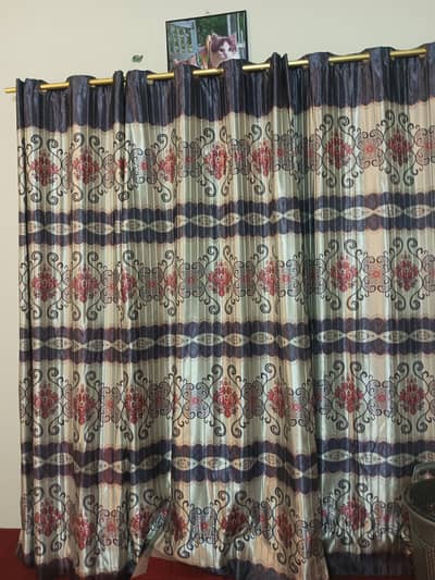 silk curtains 7 piece in good condition