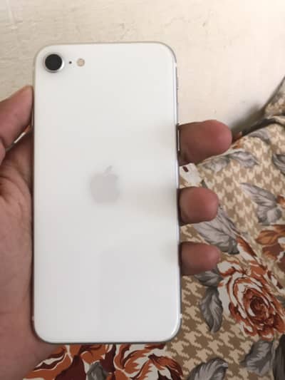 Apple iPhone SE
