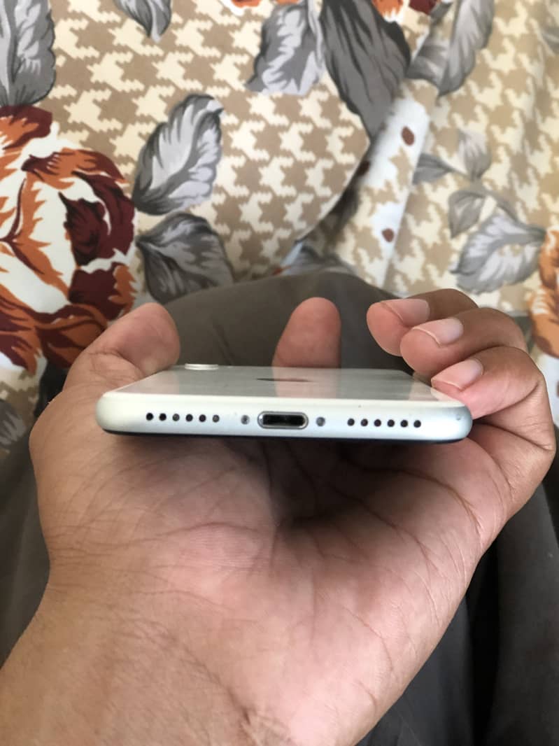 Apple iPhone SE 1