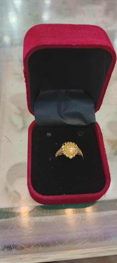 GOLD RING