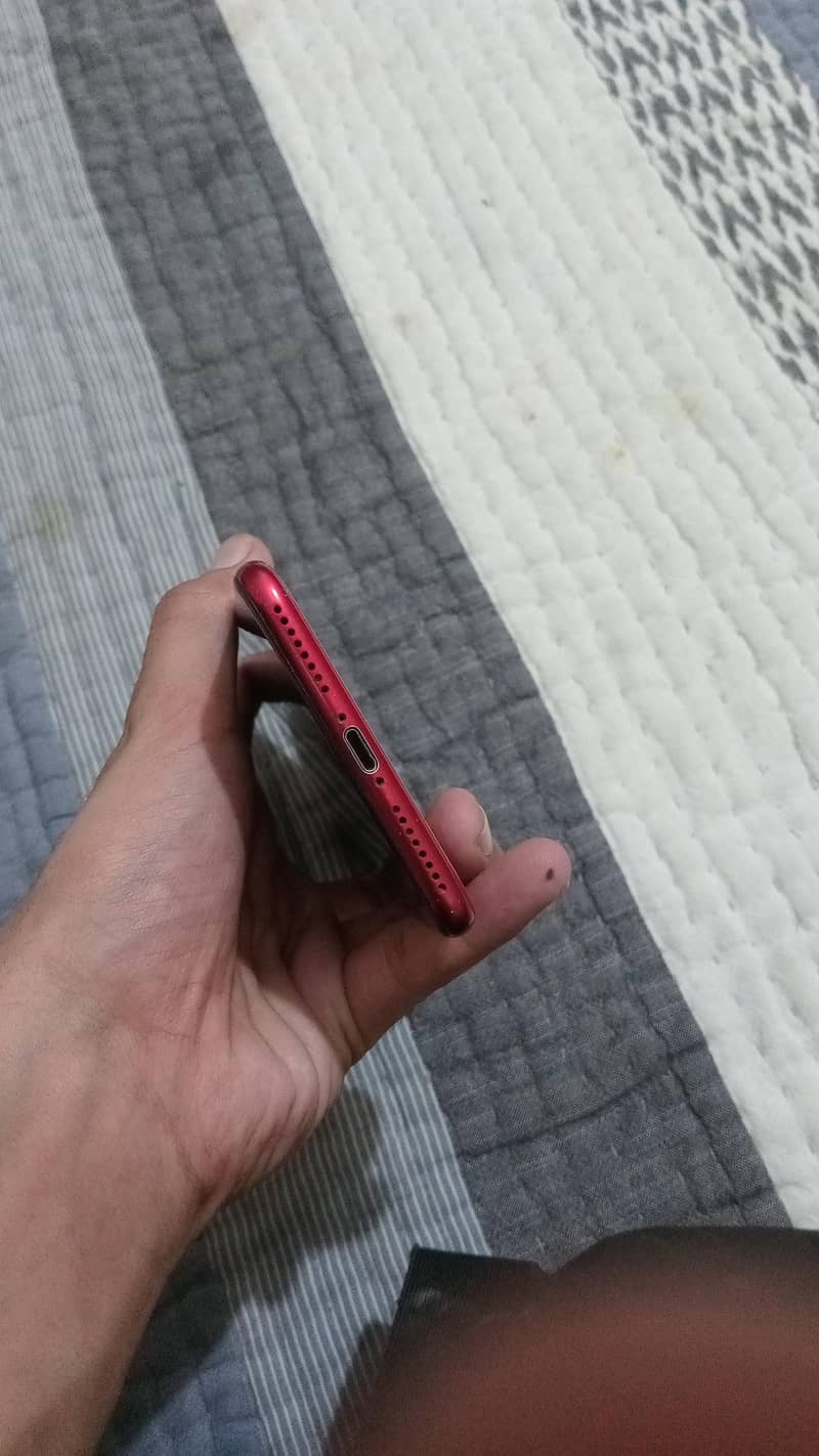 Apple iPhone 8 Plus 0