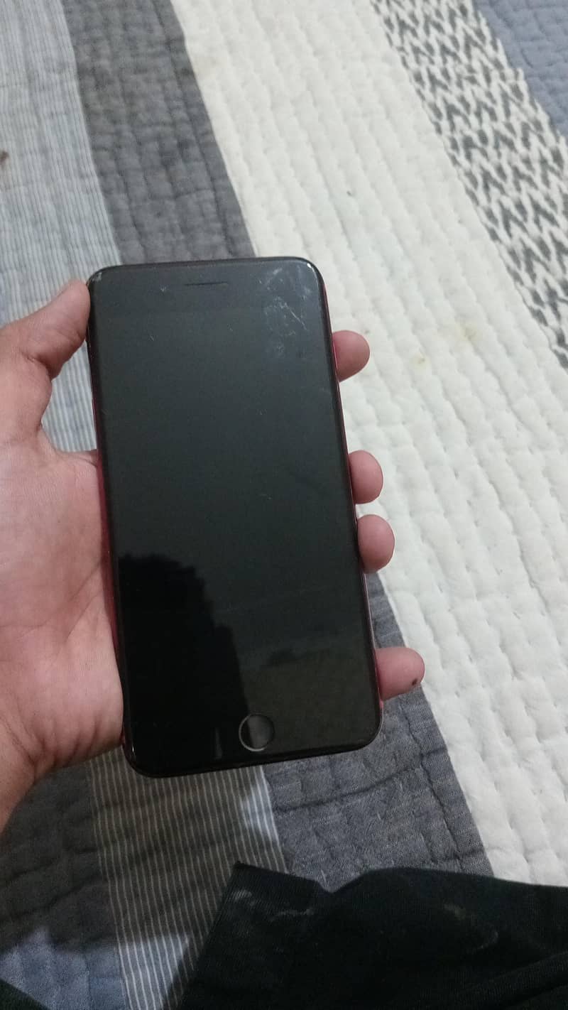 Apple iPhone 8 Plus 5