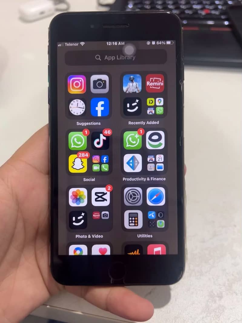 Apple iPhone 7 Plus 4