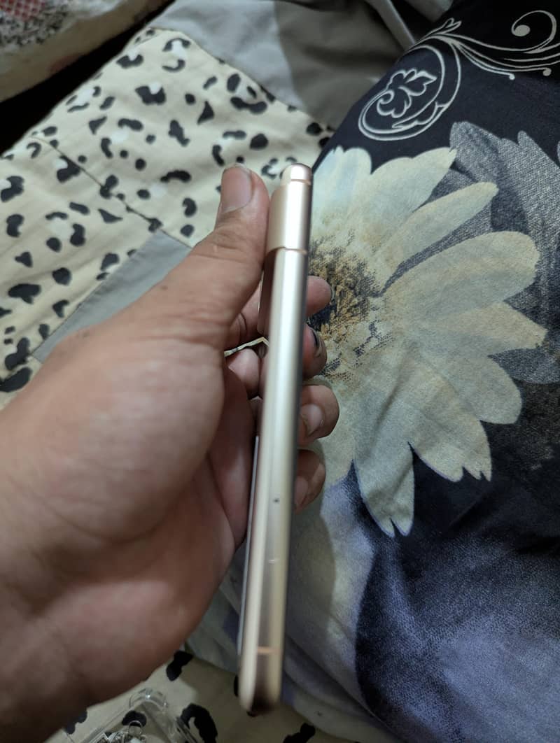 Google Pixel 8 3