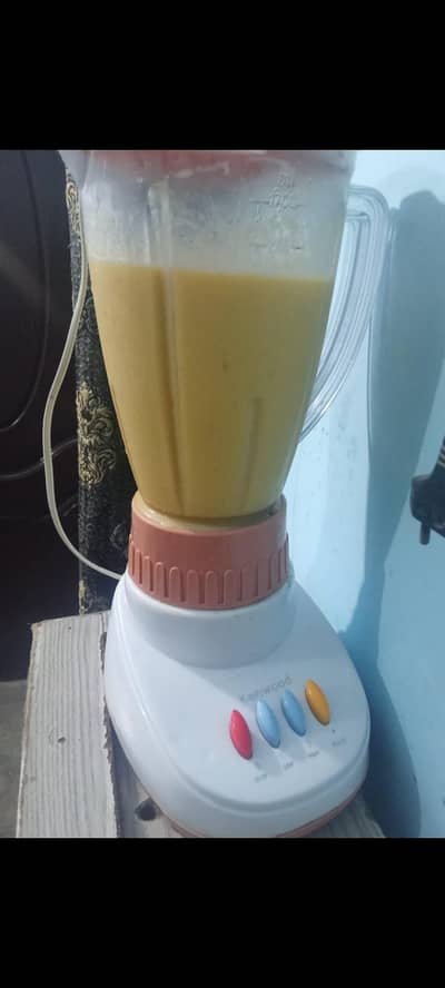 juicer machine new hai just 1 month used hoi hai condition is good
