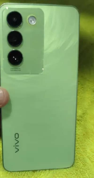 Vivo Y 100