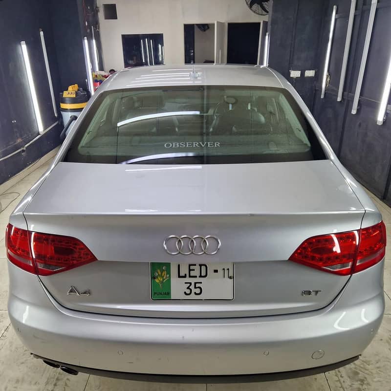 Audi A4 2011 6