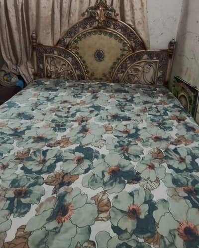 king Size bed without mattress