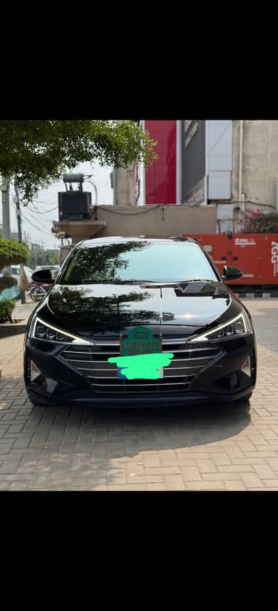 Hundai Elentra  GLS 2. O 22 Model BB geniun scratch less spotless