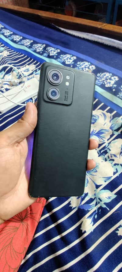mot0 edeg 40 12gb 256gb only dot baki fresh hai screen finger ok