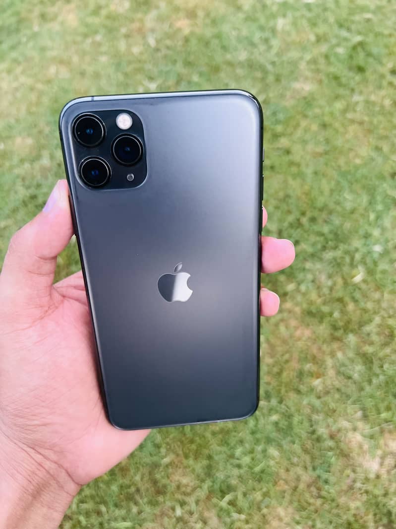 Apple iPhone 11 Pro Max 5
