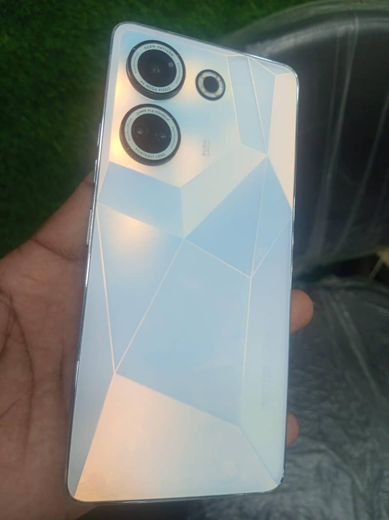 Tecno CAMON 20 2