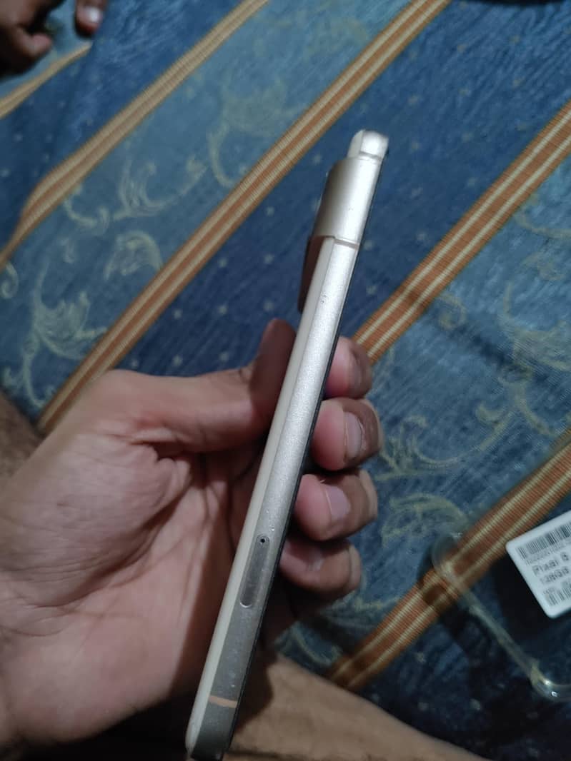Google Pixel 8 5