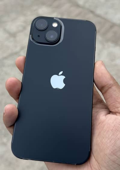 Apple iPhone 13