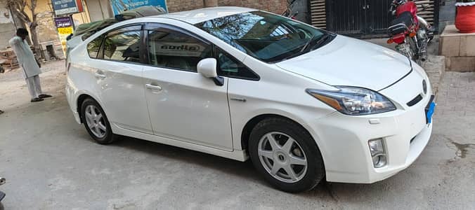 Toyota Prius 2011 G touring leather