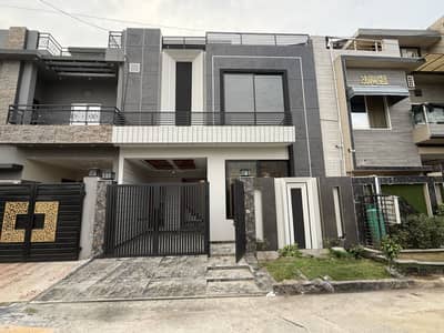 5 Marla Ultra Modern House For Sale In Bismillah Housing Scheme