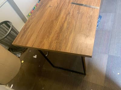 L shape table