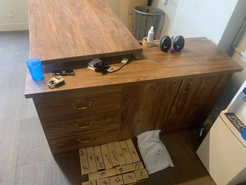 L shape table 2