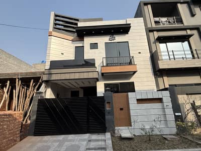5 Marla Luxury House For Sale In Bismillah Housing Scheme