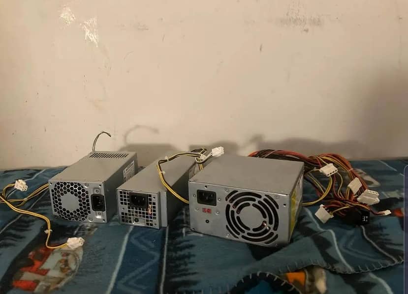 Power supply unused with 1 month gurantee 0