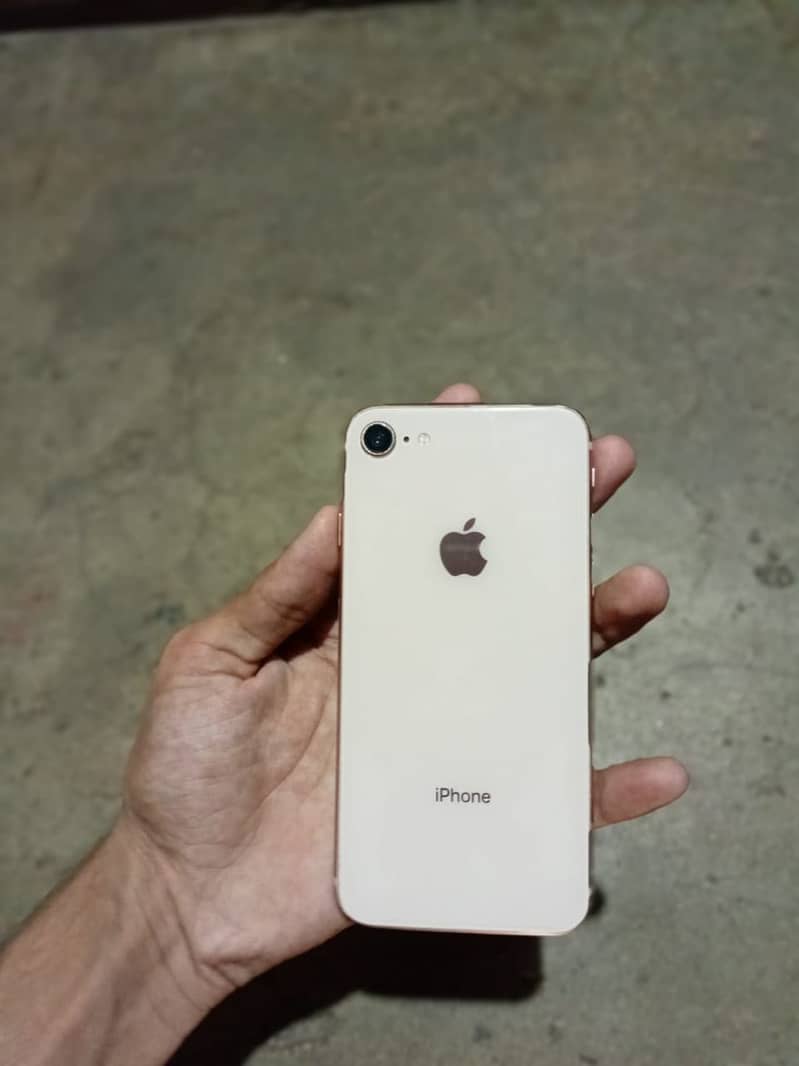Apple iPhone 8 0
