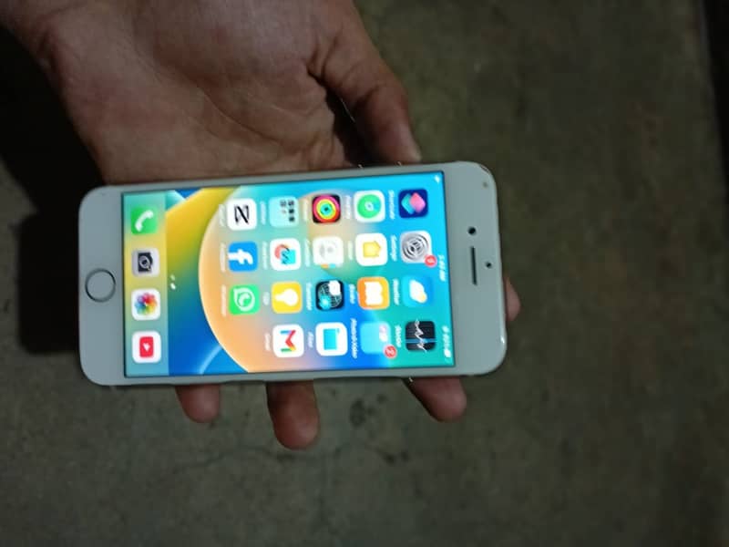 Apple iPhone 8 2