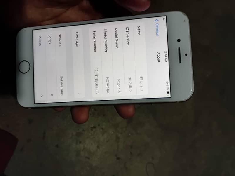 Apple iPhone 8 5