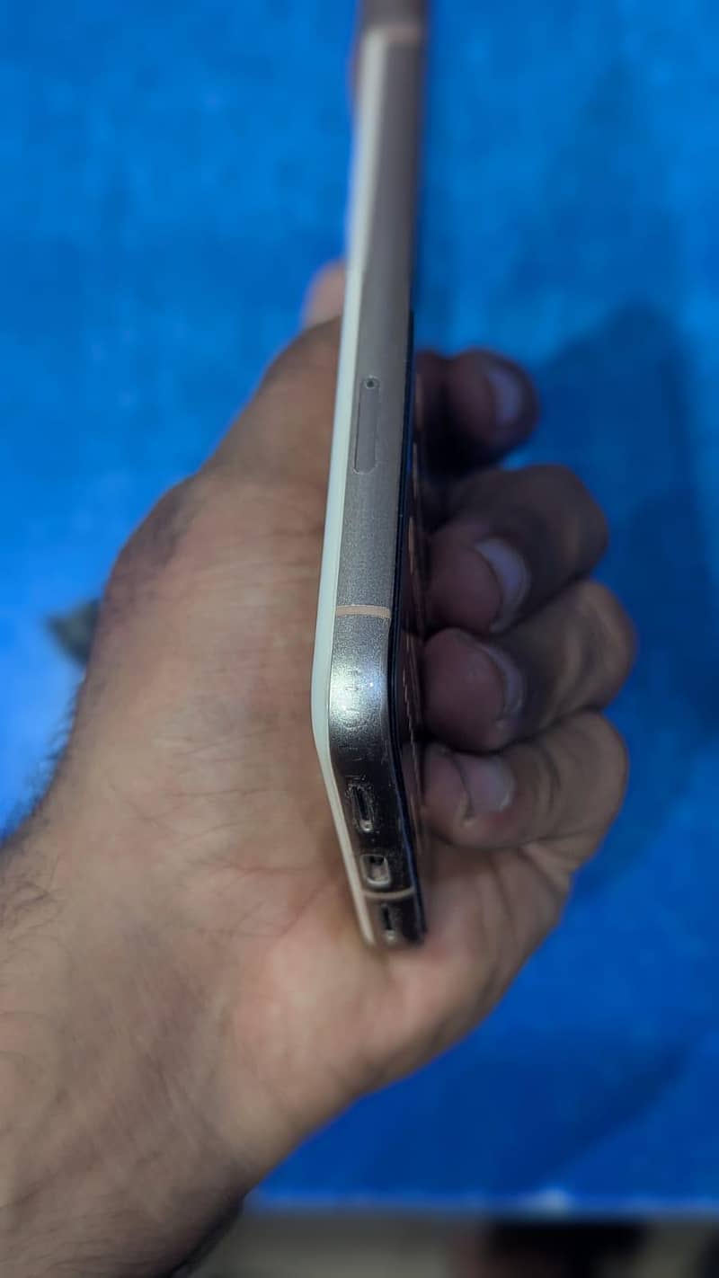 Google Pixel 8 3
