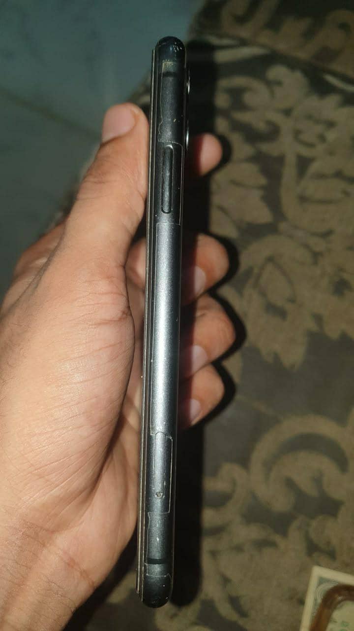 Apple iPhone 11 2
