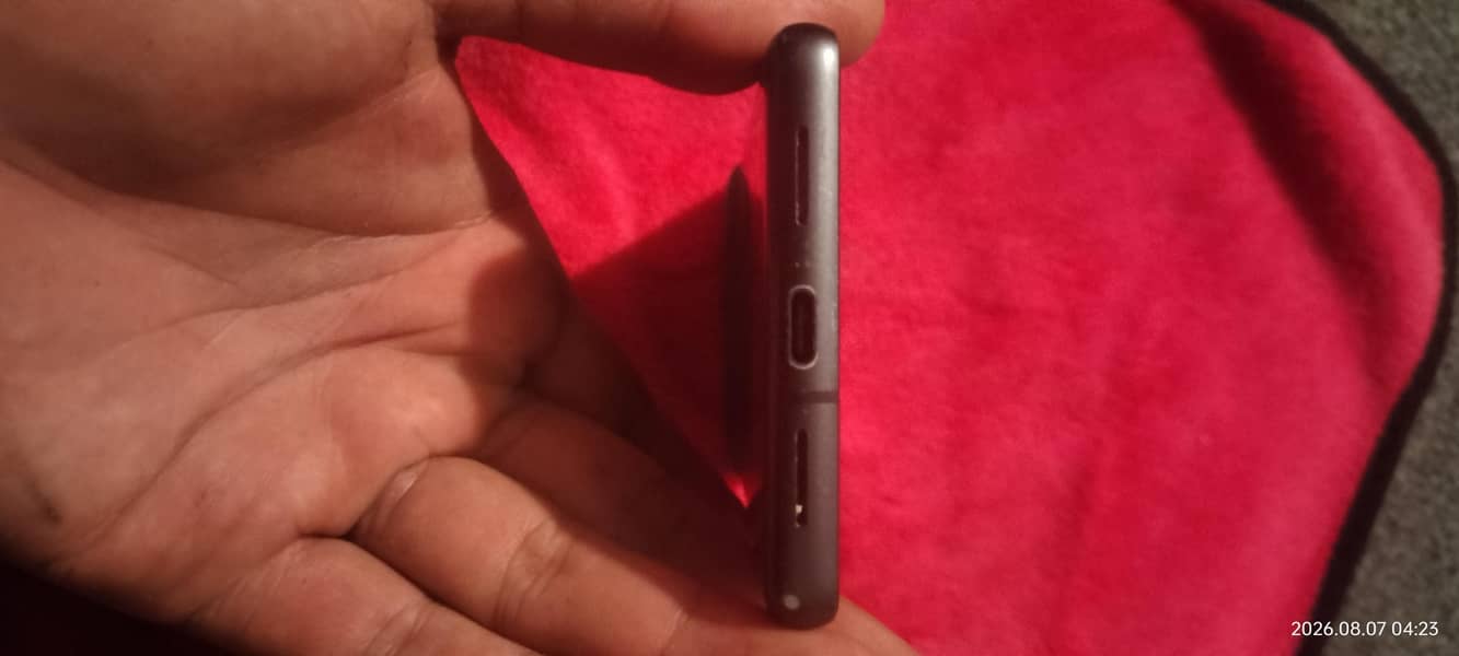 Google Pixel 7 4