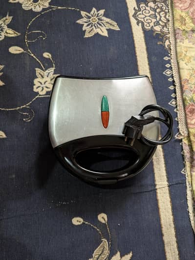 2-Slice Sandwich Maker/Toaster