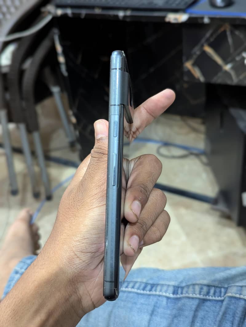 Google Pixel 7 4