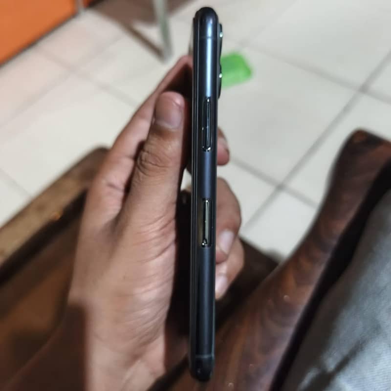 iPhone 11 Pro approved 6