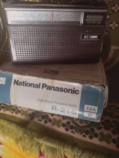 radio national Panasonic R218 10/10 condition full running for sale