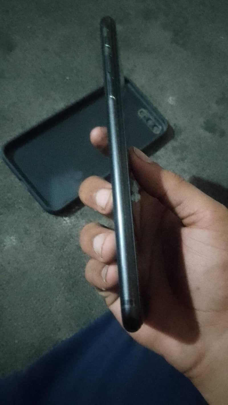 Apple iPhone 7 Plus 1