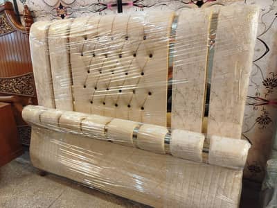 Double bed for sale in Gujrat/ king size bed