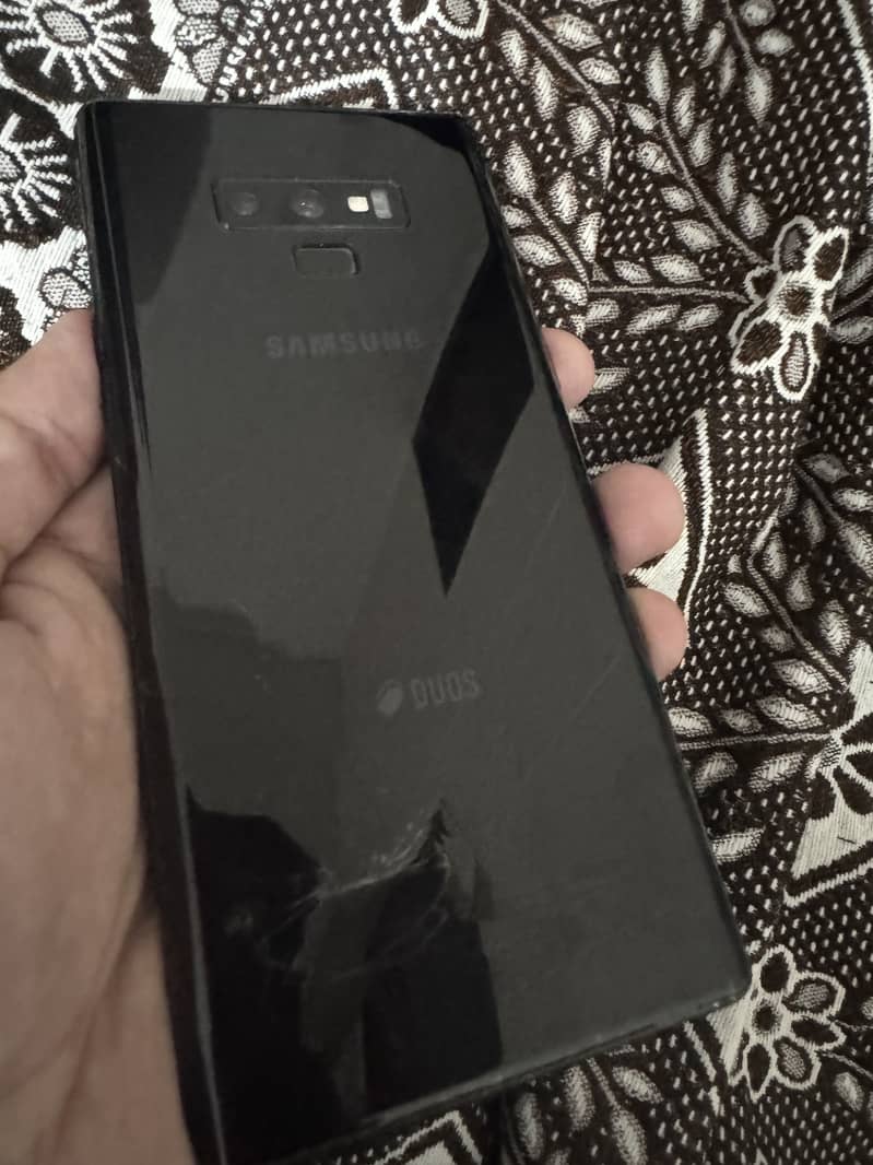Samsung Note 9 3