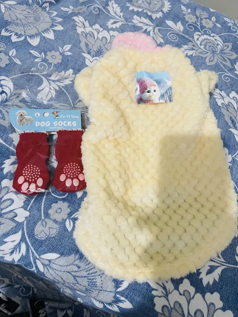 Cat items — photo 6