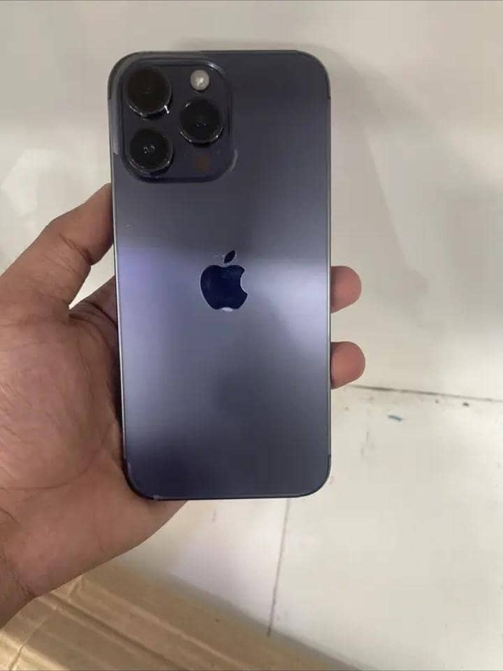 14 pro max 0