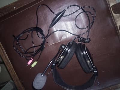 A4TECH headphones available f