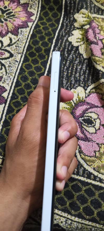 Tecno Camon 19