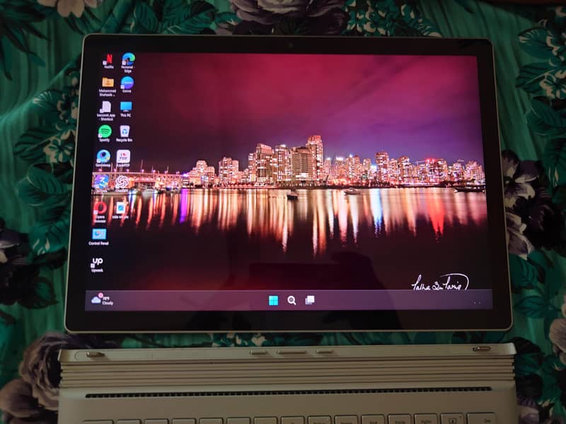 Microsoft surface book 3 1