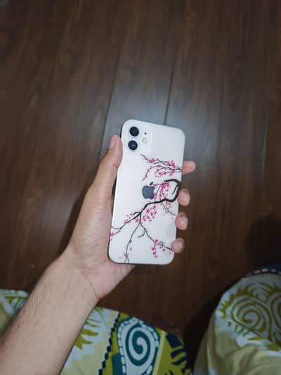 Apple iPhone 12