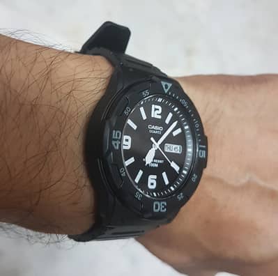 Casio Diver (MRW-200H) New