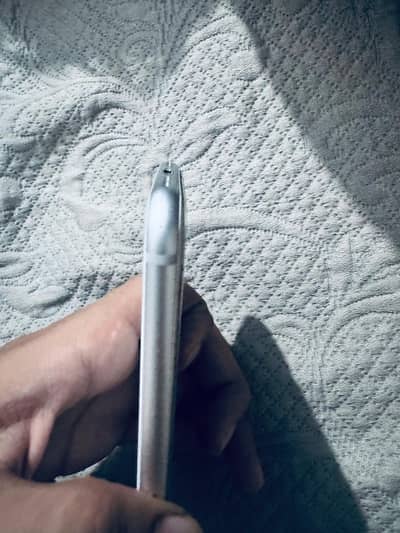 Apple iPhone 7