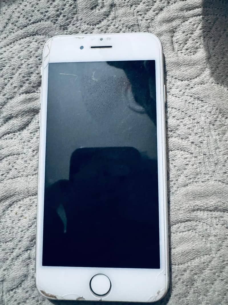 Apple iPhone 7 1