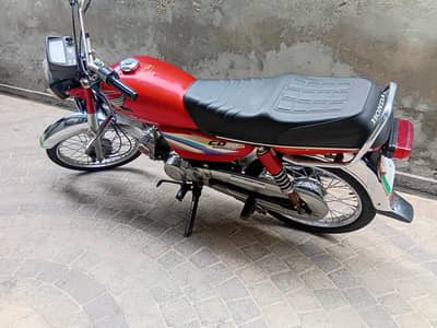 Ravi Motercycle